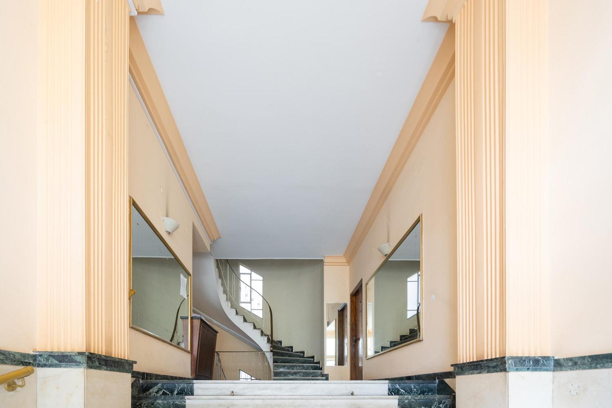 Stunning Cozy Apartment In Афины Экстерьер фото