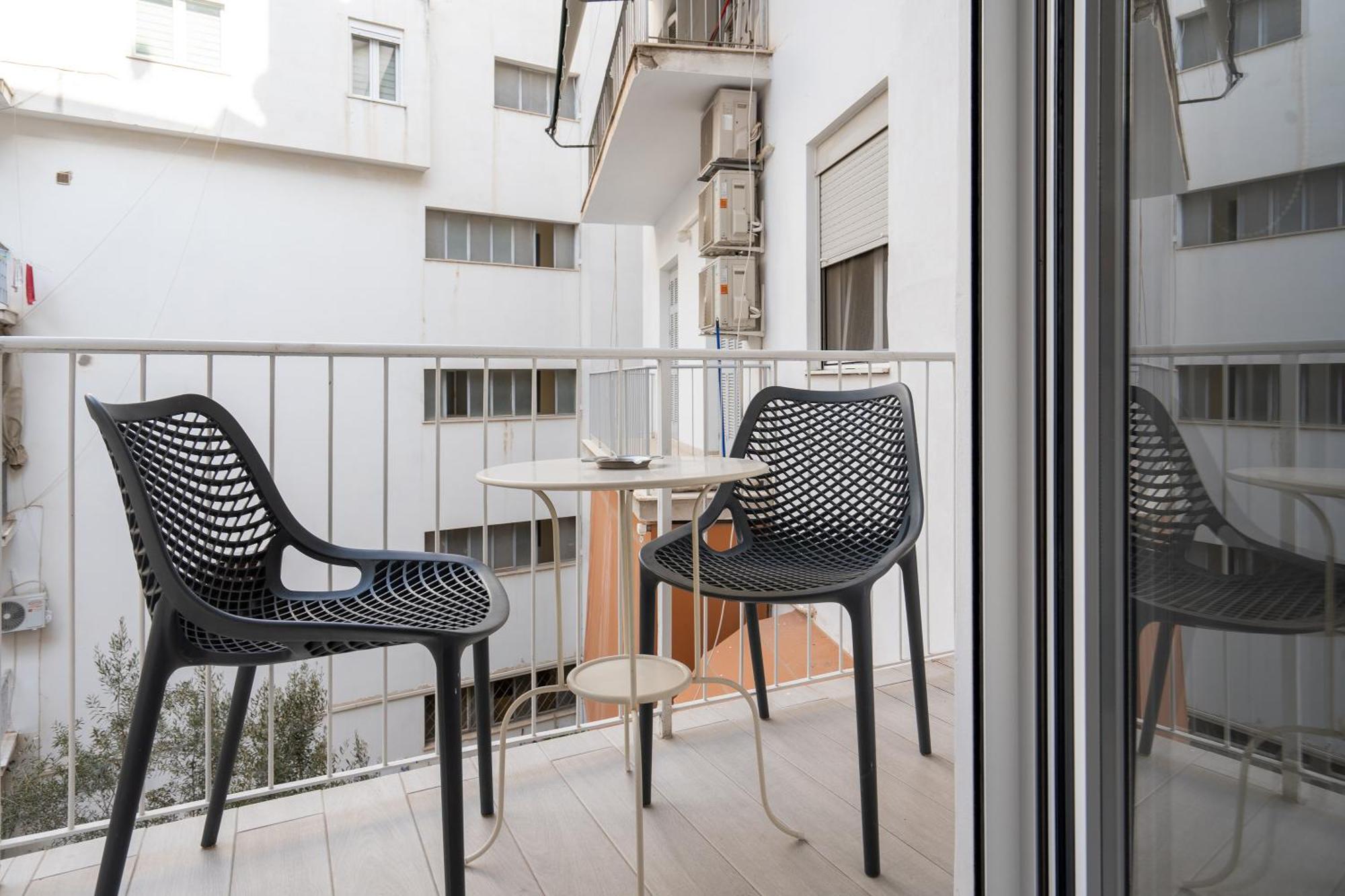 Stunning Cozy Apartment In Афины Экстерьер фото