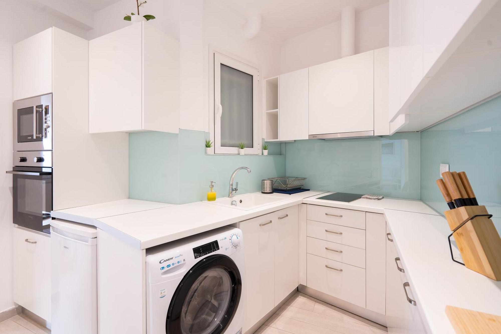 Stunning Cozy Apartment In Афины Экстерьер фото