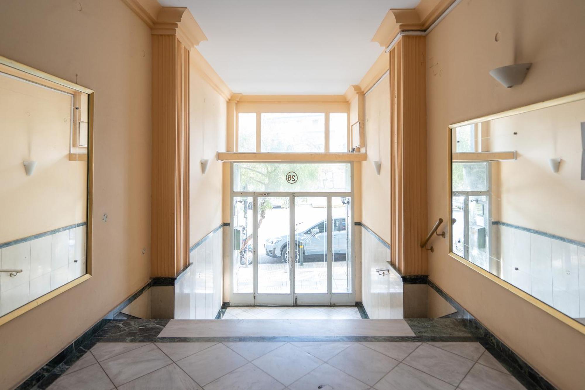 Stunning Cozy Apartment In Афины Экстерьер фото