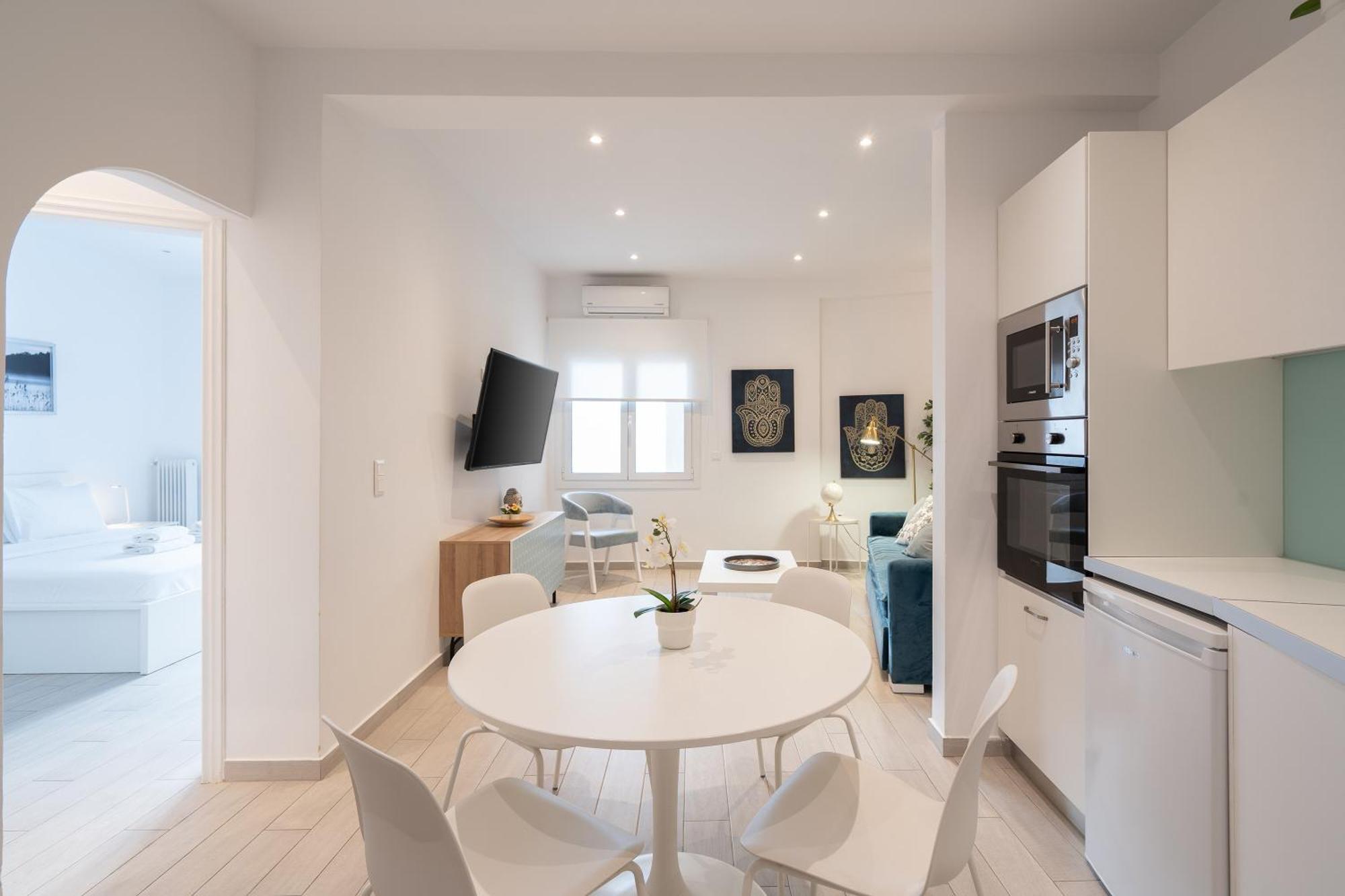 Stunning Cozy Apartment In Афины Экстерьер фото